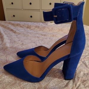 Royal Blue Pointed Pumps